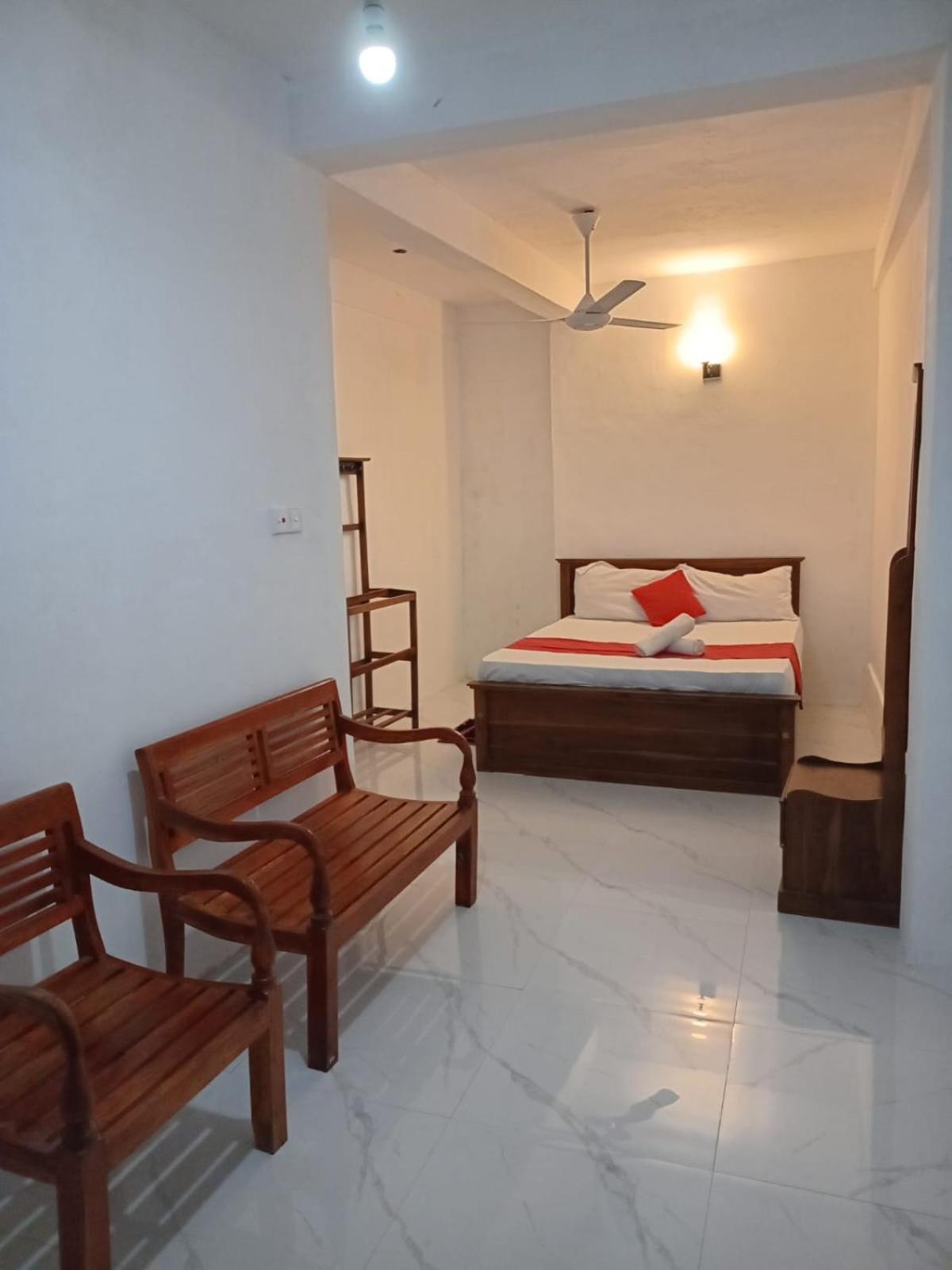 Sadhara River View Lodge キャンディー エクステリア 写真