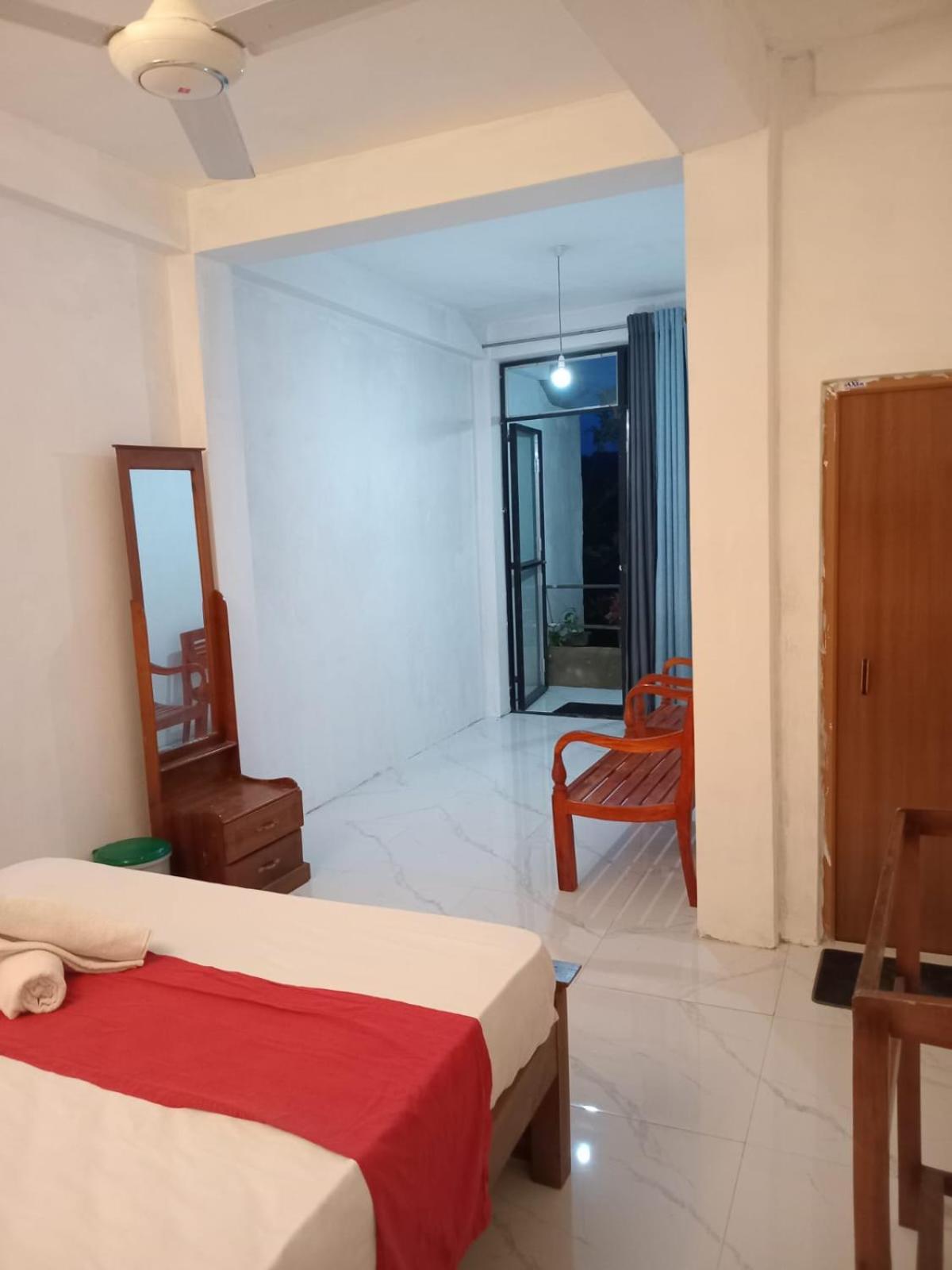 Sadhara River View Lodge キャンディー エクステリア 写真